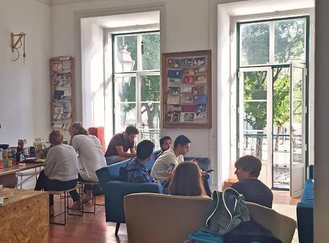 Хостел Lookout *