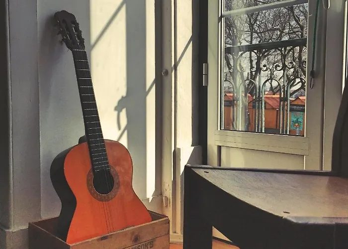 Lookout Hostel Lizbona